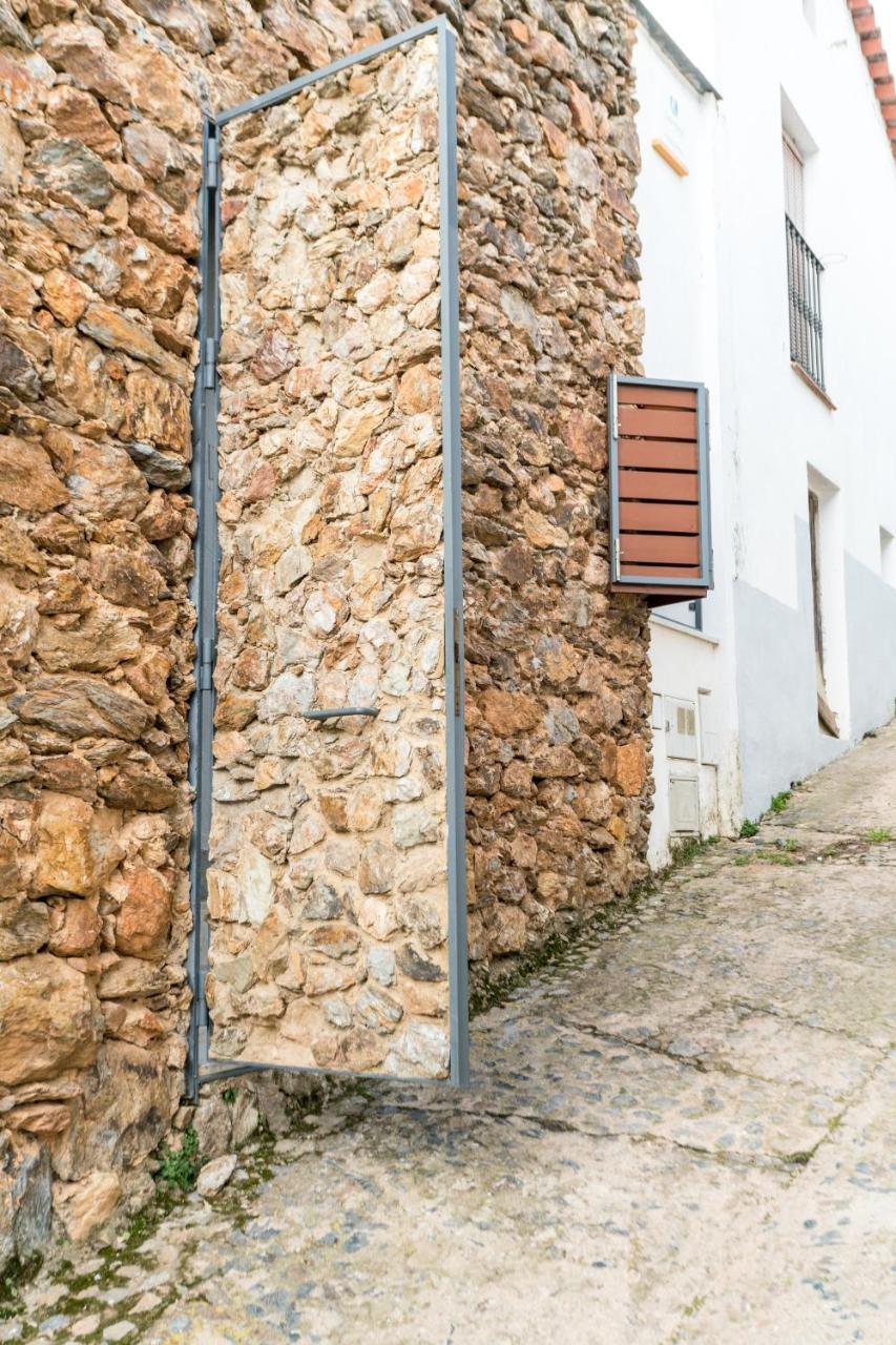 Casa di campagna Antigua Panaderia De Valdelarco, Chimenea Con Horno 2 Hab 4 Pers Mas 2 Max *