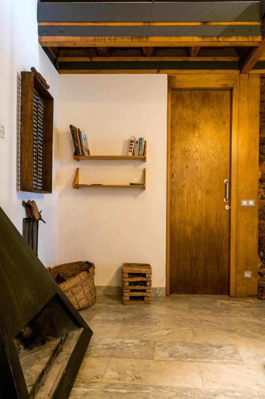 Antigua Panaderia De Valdelarco, Chimenea Con Horno 2 Hab 4 Pers Mas 2 Max Valdelarco