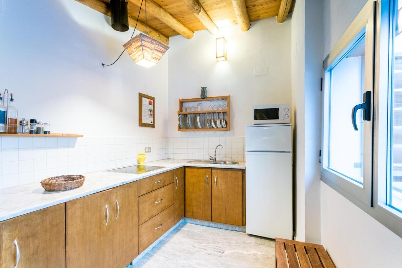 Antigua Panaderia De Valdelarco, Chimenea Con Horno 2 Hab 4 Pers Mas 2 Max Casa di campagna